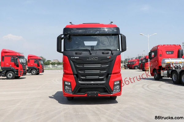 Sinotruk Weilong HV5 heavy truck Hazardous version 460 hp 6X4(10 wheels) LNG tractor truck (China VI) Exterior (2) | 86Trucks