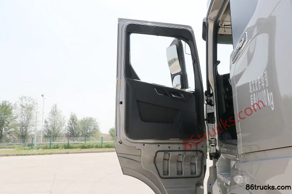 Sinotruk Weilong HV5 tracteur routier européen haut de gamme 520 ch 6X4(10 roues) AMT automatique Cabine (1) | 86Trucks