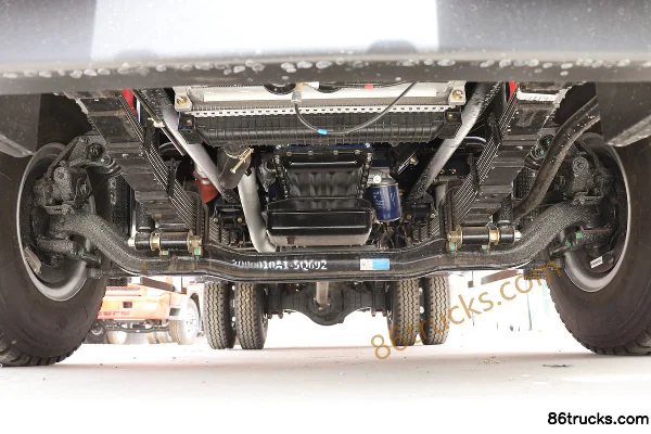Dayun Aopuli 129hp 4X2(6 wheels) flatbed truck (5-speed) Chassis (1) | 86Trucks