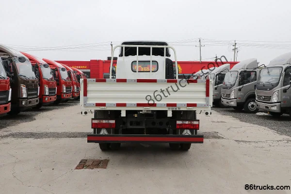 Hyundai Commercial Vehicle Hongtu 200 88hp 4X2(6 wheels) 3.7m single-row stake light truck Body (3) | 86Trucks