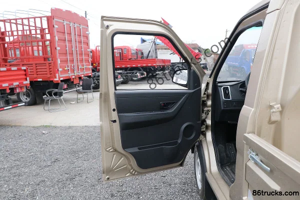 NanJun Ruishuai C Series Comfort Edition 1.5L 112hp 4X2(6 wheels) Gasoline 2.915m Single Row Flatbed Mini Truck (China VI) Cab (1) | 86Truck