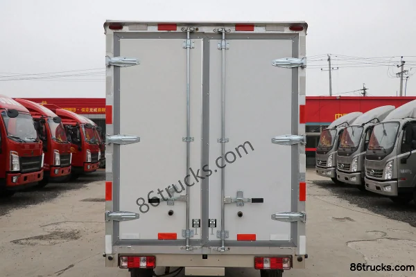 NanJun Ruishuai C Series Flagship Edition 1.5L 112hp 4X2(6 wheels) gasoline 2.415m double-row van micro truck (China VI) Body (3) | 86Trucks