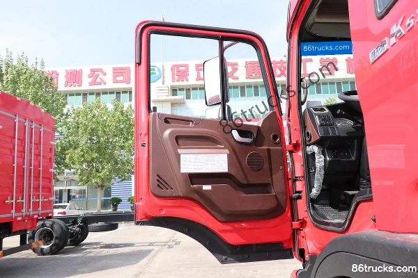 JAC Gallop K5X Heavy Truck 260 hp 6X2(8 wheels) 9.5m Grain Van Cargo Truck (8-speed) Cab (1) | 86Trucks