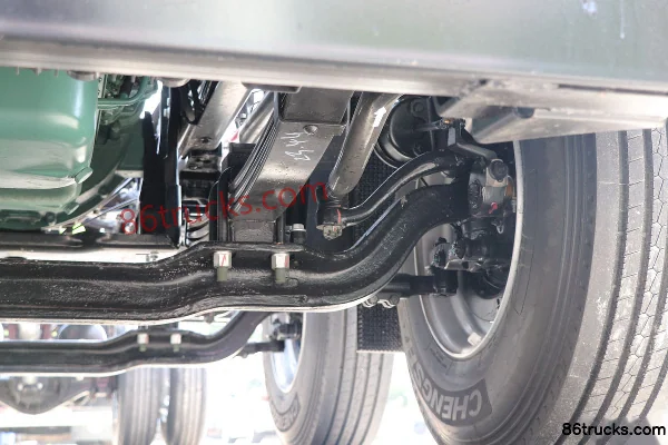 JAC Gallop K5X Heavy Truck 260 hp 6X2(8 wheels) 9.5m Grain Van Cargo Truck (8-speed) Chassis (3) | 86Trucks
