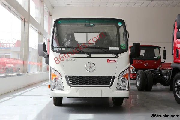 Dayun New Aopuli 150hp 4X2(6 wheels) 4.12m Single Row Flatbed Light Truck (4T Rear Axle) Exterior (2) | 86Trucks