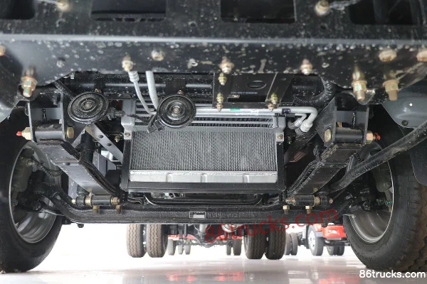 Dayun New Aopuli 150hp 4X2(6 wheels) 4.12m Single Row Flatbed Light Truck (4T Rear Axle) Chassis (1) | 86Trucks