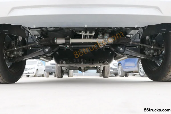 Wuling Rongguang New Card Basic 1.5L 107hp 4X2(6 wheels) Gasoline 2.45m Double Row Flatbed Micro Truck Chassis (1) | 86Trucks