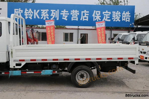 Tangjun Ouling Xiaobaoma PLUS 1.9L 102 ch 4X2(6 roues) camion plateau micro 3,48 m Carrosserie (1) | 86Trucks