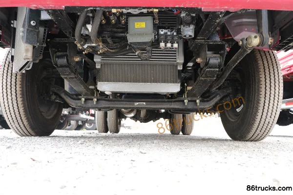 Tangjun Ouling K1 Series 110hp 4X2(6 wheels) 4.15m Single Row Flatbed Light Truck Chassis (1) | 86Trucks