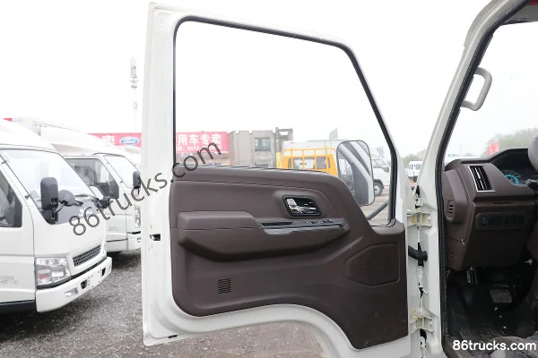 JMC New Shunda Narrow Body 116hp 4X2(6 wheels) 4.22m single row flatbed light truck (China VI) Cab (1) | 86Trucks