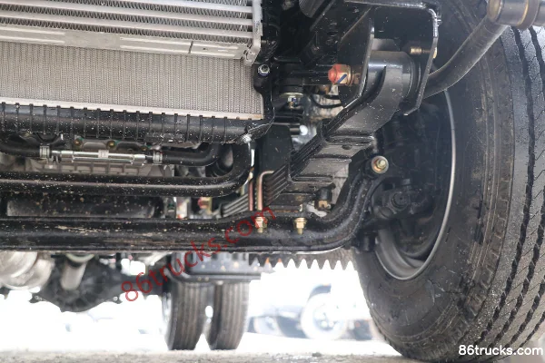 JMC New Shunda Narrow Body 116hp 4X2(6 wheels) 4.22m single row flatbed light truck (China VI) Chassis (3) | 86Trucks