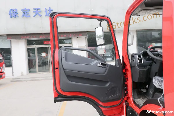 Yuejin Chaoyue C300-33 120 hp 4X2(6 wheels) 4.17m Single Row Van Light Truck Cab (1) | 86Trucks