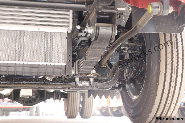 Yuejin Chaoyue C300-33 120 hp 4X2(6 wheels) 4.2m Single Row Flatbed Light Truck Chassis (3) | 86Trucks