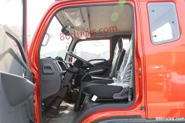 Dongfeng Kaipute K8 Zhiyue Edition 195hp 4X2(6 wheels) 6.2m single-row flatbed cargo truck (China VI) Cab (3) | 86Trucks
