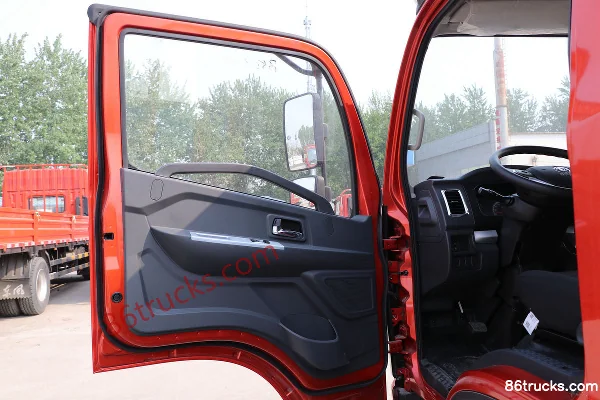 Dongfeng Kaipute K8 Zhiyue Edition 195hp 4X2(6 wheels) 6.2m single-row flatbed cargo truck (China VI) Cab (2) | 86Trucks