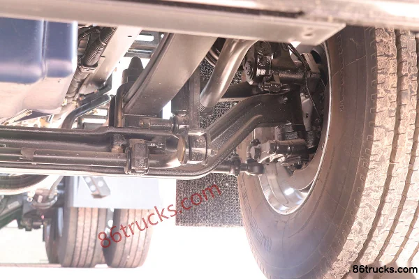 FAW Jiefang Qingdao JH6 heavy truck 460hp 6X4(10 wheels) dual-fuel tractor truck (China VI) Chassis (3) | 86Trucks