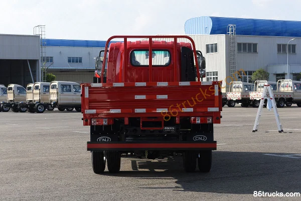NanJun Ruijie D20G 82 hp 4X2(6 wheels) 3.62m Single Row Flatbed Light Truck Exterior (3) | 86Trucks