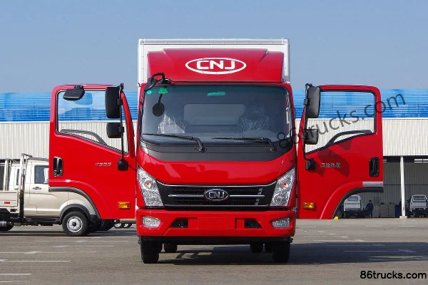 NanJun Ruijie D20G 82 hp 4X2(6 wheels) 3.65m Single Row Van Light Truck Exterior (2) | 86Trucks