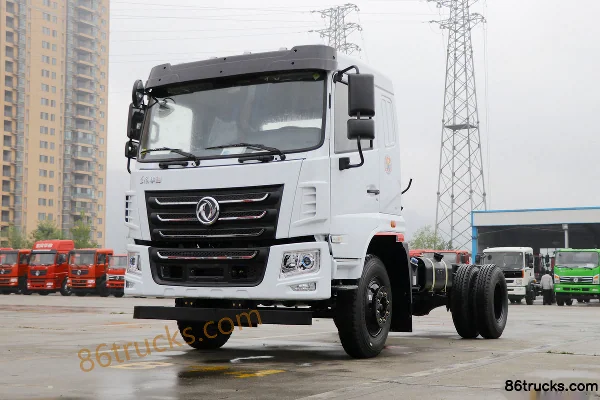 Dongfeng F5 150hp 4X2(6 wheels) green sprinkler truck (Chengliwei brand) Exterior (3) | 86Trucks