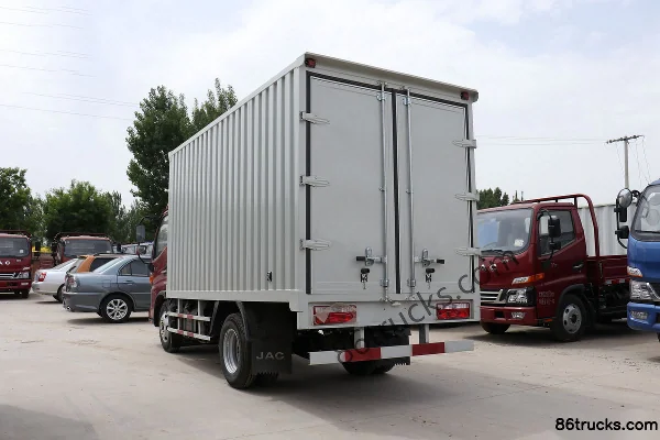 JAC Junling V3 109 ch 4X2(6 roues) camion léger fourgon à cabine simple 4,15 m Carrosserie (2) | 86Trucks