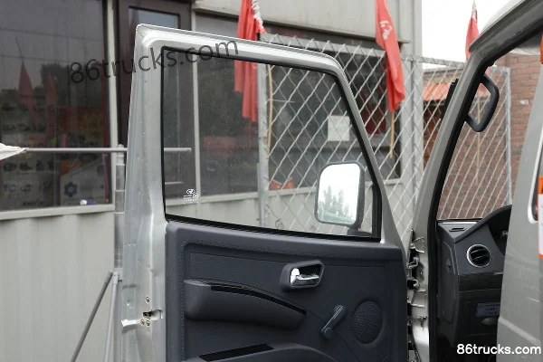 Shifeng Fengling 112hp 4X2(6 wheels) 2.6m Dump Truck (China VI) Cab (2) | 86Trucks