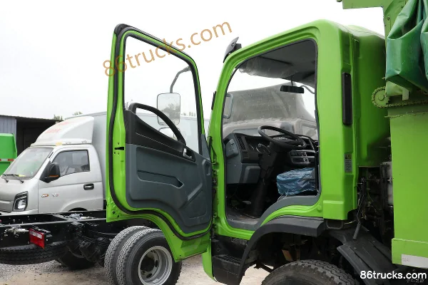 FAW Hongta FAW Jiefang Classic 7 Series 200 hp 4X2(6 wheels) 4.02m Dump Truck (China VI) Cab (1) | 86Trucks