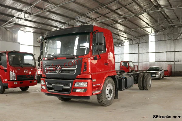 SHACMAN Commercial Vehicle Xuande X6 Medium Truck Lightweight Version 160 hp 4X2(6 wheels) 6.75m Stake Truck Exterior (3) | 86Trucks