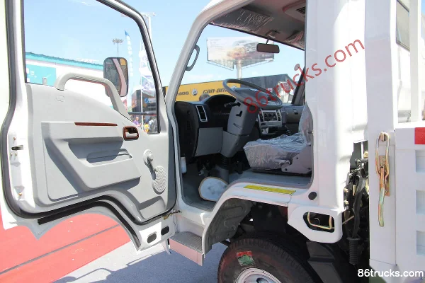 Jinbei Lingchi 95 ch 4X2(6 roues) camion plateau léger cabine simple 4,25 m (2) | 86Trucks