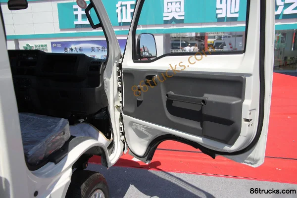 Jinbei Star 1.3L 70 hp 4X2(6 wheels) Gasoline 3m Single Row Flatbed Mini Truck Cab (3) | 86Trucks
