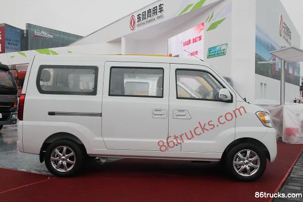 Dongfeng Junfeng CV03 88 ch 1.3L fourgon (blanc) Extérieur (3) | 86Trucks