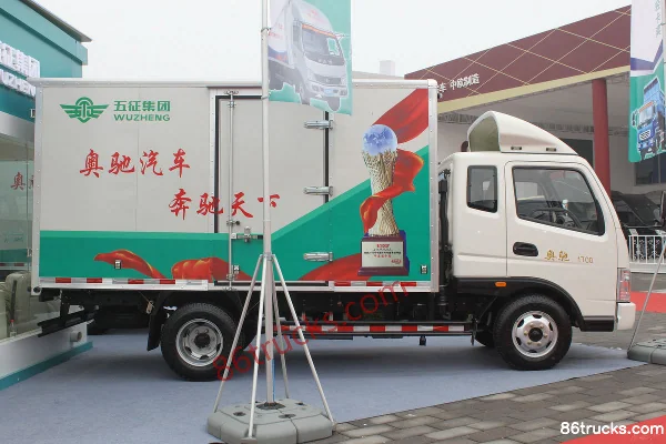 Feidi D3 Series 116 hp 4X2(6 wheels) 3.8m Semi-row Van Light Truck Exterior (3) | 86Trucks