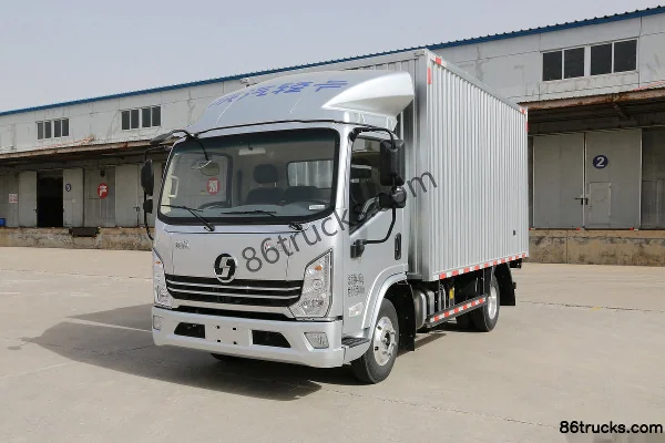 SHACMAN Light Truck Delong K3000 Comfort Edition 130hp 4X2(6 wheels) 3.85m Single Row Sleeper Van Light Truck Exterior (3) | 86Trucks