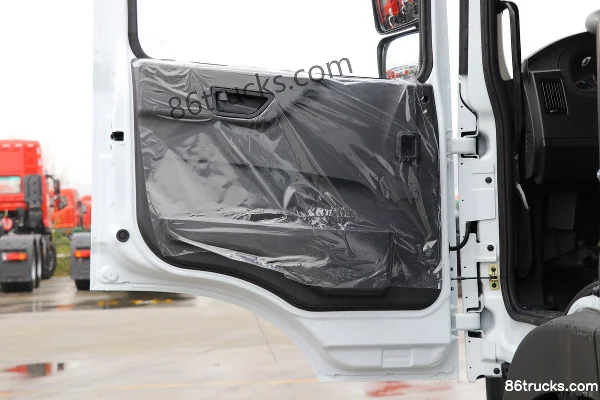 Dongfeng T5 210 ch 4X2(6 roues) camion benne à compaction (marque Juchenwang) Cabine (3) | 86Trucks