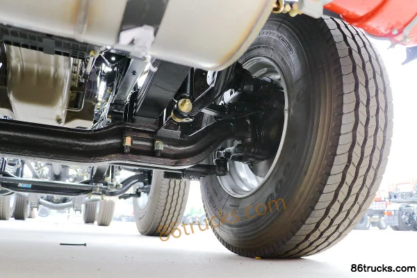 Dongfeng T5 270hp 8X2(10 wheels) 19.9m³ Corrosive Liquid Tanker Truck (Xiyu Brand) Chassis (3) | 86Trucks