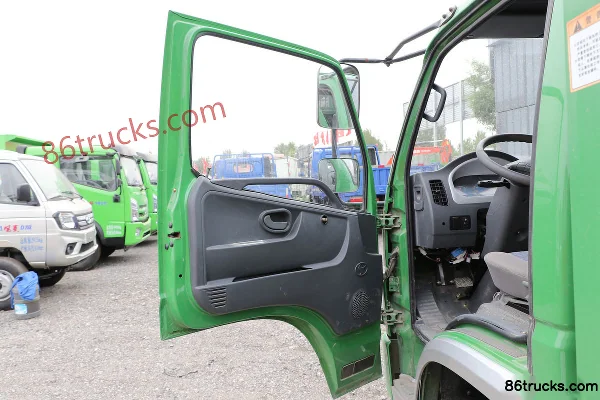 Shifeng Fengshun 110 hp 4X2(6 wheels) 3.03m Dump Truck Cab (1) | 86Trucks