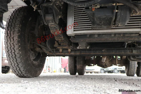 Shifeng Fengchi 87 hp 4X2(6 wheels) 4.09m Single Row Flatbed Light Truck Chassis (2) | 86Trucks