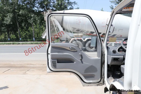 JAC Kangling X1 68 hp 4X2(6 wheels) 3.33m Single Row Flatbed Mini Truck Cab (1) | 86Trucks