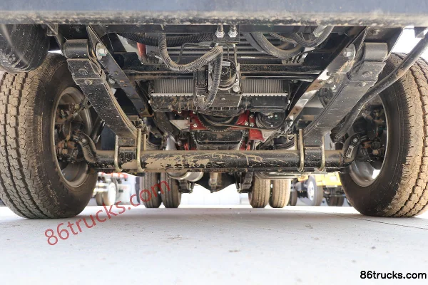 JAC Kangling X1 68 hp 4X2(6 wheels) 3.33m Single Row Flatbed Mini Truck Chassis (1) | 86Trucks