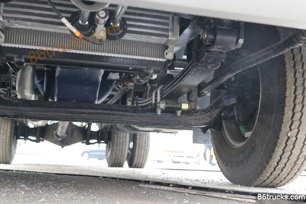 SHACMAN Light Truck Delong K3000 160 hp 4X2(6 wheels) 4.18m Single-Row Van Light Truck Chassis (3) | 86Trucks