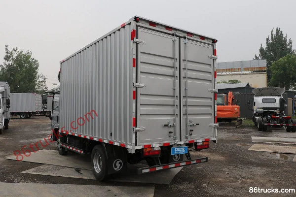 SHACMAN Light Truck Delong K3000 160 hp 4X2(6 wheels) 4.18m Single-Row Van Light Truck Body (2) | 86Trucks