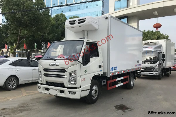 JMC Shunda Narrow Body 129hp 4X2(6 wheels) 4.15m Refrigerated Truck (Chengliwei Brand) Exterior