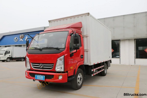 Yuejin Fuyun X500-33 143hp 4X2(6 wheels) 4.2m Single Row Van Light Truck Exterior (3) | 86Trucks