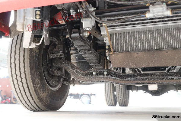 Yuejin Fuyun X300-33 115 hp 4X2(6 wheels) 4.18m single-row cab stake truck Chassis (2) | 86Trucks