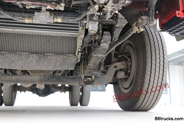 Yuejin Fuyun X500-33 143hp 4X2(6 wheels) 4.2m Single Row Van Light Truck Chassis (3) | 86Trucks