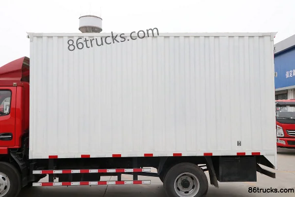 Yuejin Fuyun X500-33 143hp 4X2(6 wheels) 4.2m Single Row Van Light Truck Body (1) | 86Trucks