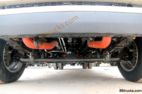 NanJun Ruishuai F2 Series 2.3L 82hp 4X2(6 wheels) 3.81m Single Row Flatbed Light Truck Chassis (1) | 86Trucks