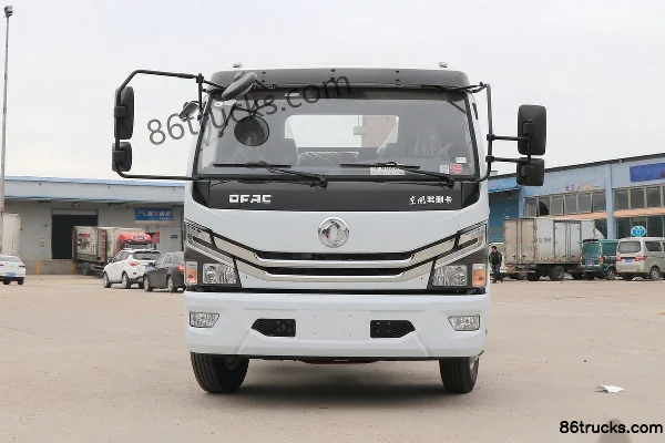 Chengliwei Chengliwei Dongfeng chassis vacuum sweeper truck