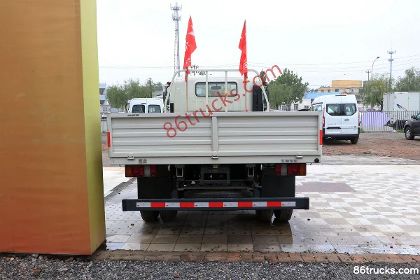 JMC Kaiyun Strong Edition Wide Body Standard 129 hp 4X2(6 wheels) 4.08m Single Row Stake Light Truck (China VI) (3) | 86Trucks