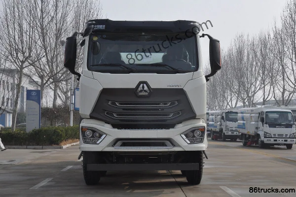 Zhongtong Zhongtong Sinotruk chassis concrete mixer truck