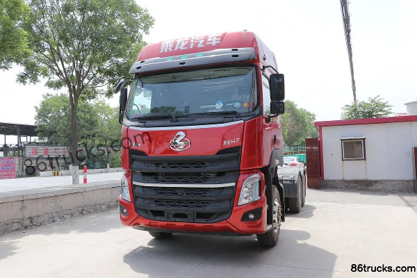 Dongfeng H7 12.5L LNG 480hp 6X4(10 wheels) Fast Gear 12-Speed Hazardous Materials Tractor Truck Exterior (3) | 86Trucks